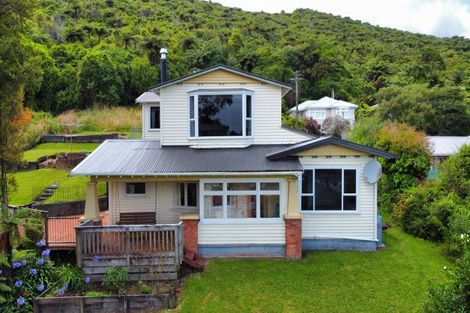 Photo of property in 56 Spring Street, Greymouth, 7805