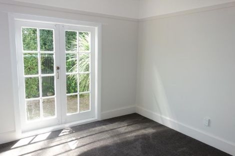 Photo of property in 2/24 North Avon Road, Richmond, Christchurch, 8013