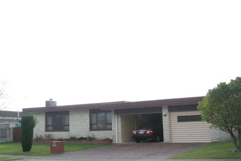 Photo of property in 34 Perry Crescent, Greenmeadows, Napier, 4112