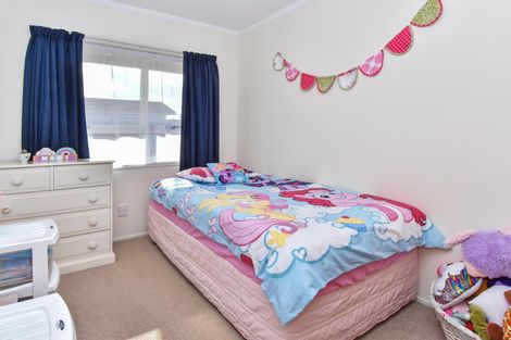 Photo of property in 1/11 Honey Place, Weymouth, Auckland, 2103