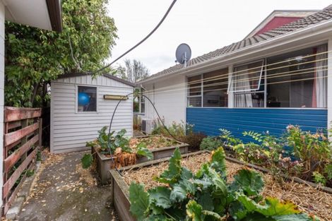 Photo of property in 49 Oakley Crescent, Hornby, Christchurch, 8042