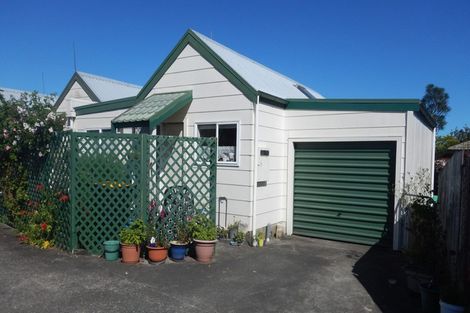 Photo of property in 2/12 Marsden Road, Stoke, Nelson, 7011