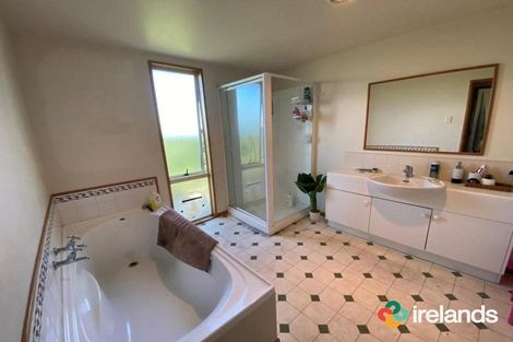 Photo of property in 38 Blue Gum Place, New Brighton, Christchurch, 8083