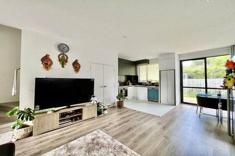 Photo of property in 11c Mandarin Place, Half Moon Bay, Auckland, 2012