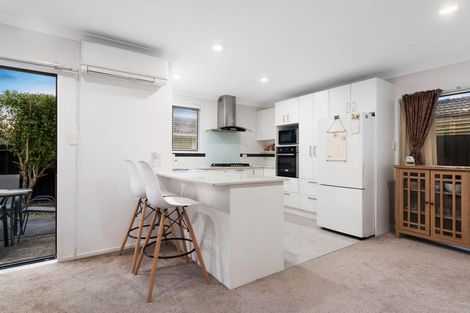 Photo of property in 6 Clover Drive, Henderson, Auckland, 0610