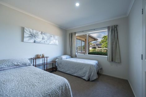 Photo of property in 1 Woodstock Place, Stoke, Nelson, 7011