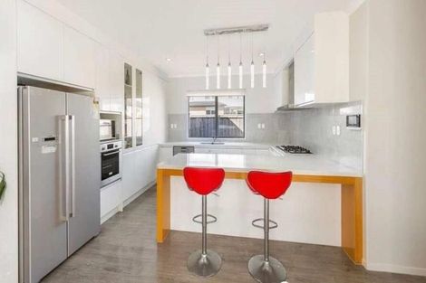 Photo of property in 13 Cahir Place, Flat Bush, Auckland, 2019