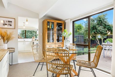 Photo of property in 9 Chatswood Place, Bishopdale, Christchurch, 8051