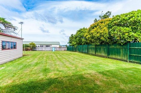 Photo of property in 310 Rangatira Road, Beach Haven, Auckland, 0626