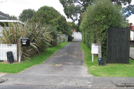 Photo of property in 1/15 Brookfield Road, Te Atatu Peninsula, Auckland, 0610
