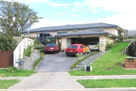 Photo of property in 14 Highfields Terrace, Henderson, Auckland, 0612
