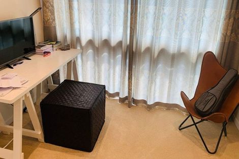 Photo of property in 10 Sacred Kingfisher Road, Hobsonville, Auckland, 0616