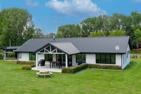 Photo of property in 102 Lindsay Road, Waipukurau, 4283