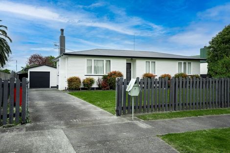 Photo of property in 7 Montgomery Street, Feilding, 4702