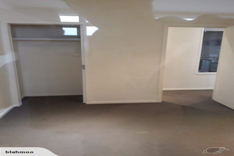 Photo of property in Las Olas De Cuba, 2/35 Torrens Terrace, Mount Cook, Wellington, 6011