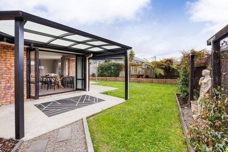 Photo of property in 7 Lorenzo Place, Kelvin Grove, Palmerston North, 4414