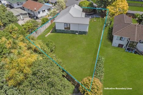 Photo of property in 14 Mile Place, Henderson, Auckland, 0612