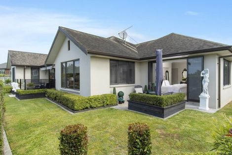 Photo of property in 28 Woodleigh Place, Ohauiti, Tauranga, 3112