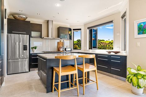 Photo of property in 64 Balboa Drive, Matakatia, Whangaparaoa, 0930