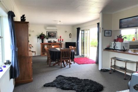 Photo of property in 1 Truby King Street, Merrilands, New Plymouth, 4312