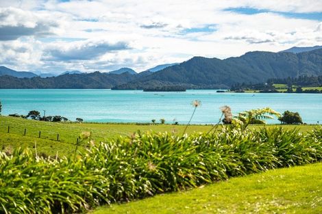Photo of property in 5564 Kenepuru Road, Waitaria Bay, Picton, 7282