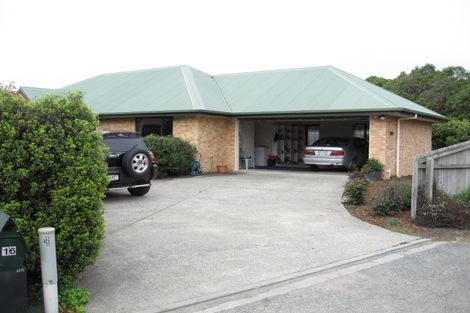 Photo of property in 16 Hoult Crescent, Monaco, Nelson, 7011