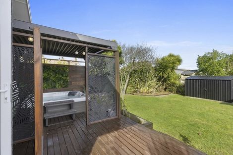 Photo of property in 16 Malta Crescent, South New Brighton, Christchurch, 8062