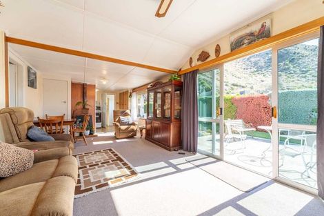 Photo of property in 69 Gordon Street, Kurow, 9435