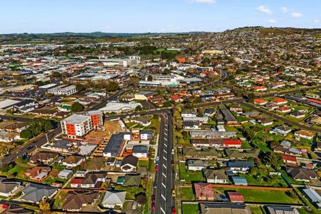 Photo of property in 14 Dublin Street, Pukekohe, 2120