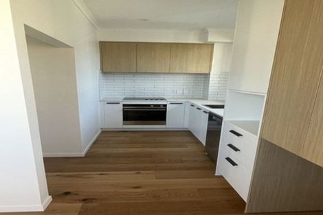 Photo of property in 30 Waipuhinui Way, Wiri, Auckland, 2104