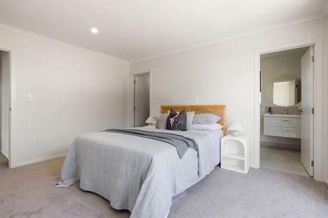 Photo of property in 10 Oralee Terrace, Peacocke, Hamilton, 3206