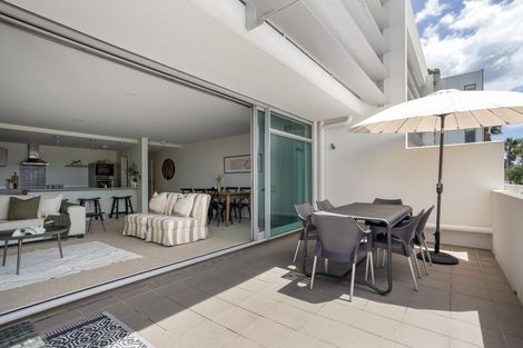 Photo of property in Palm Cove Apartments, 101/6 Tawa Street, Mount Maunganui, 3116