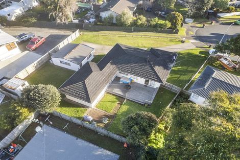 Photo of property in 22 Carbery Place, Manurewa, Auckland, 2102