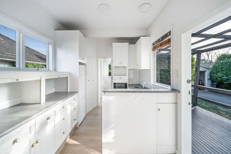 Photo of property in 15 Wittys Road, Avonhead, Christchurch, 8042