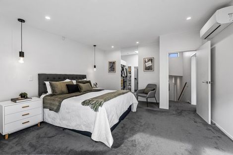 Photo of property in 21 King Richard Place, Browns Bay, Auckland, 0630