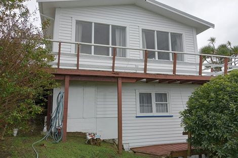 Photo of property in 10 Ogilvy Terrace, Plimmerton, Porirua, 5026