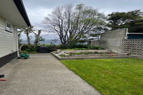 Photo of property in 106 Normandale Road, Normandale, Lower Hutt, 5010