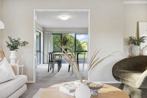 Photo of property in 70a Shaw Road, Oratia, Auckland, 0604