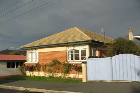 Photo of property in 53 Cliffs Road, Saint Clair, Dunedin, 9012
