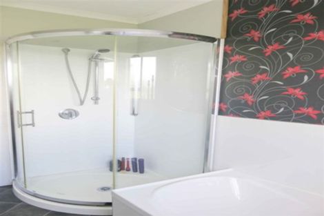 Photo of property in 9 Dumbarton Place, Strathern, Invercargill, 9812