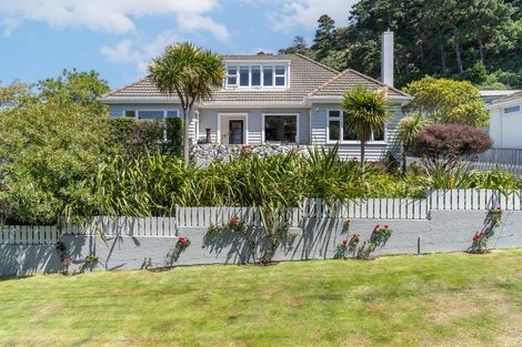 Photo of property in 6 Burnham Street, Seatoun, Wellington, 6022