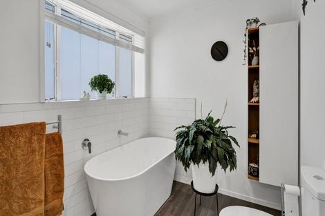 Photo of property in 11b Hine Street, New Plymouth, 4310