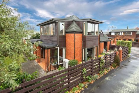 Photo of property in 267 Memorial Avenue, Burnside, Christchurch, 8053