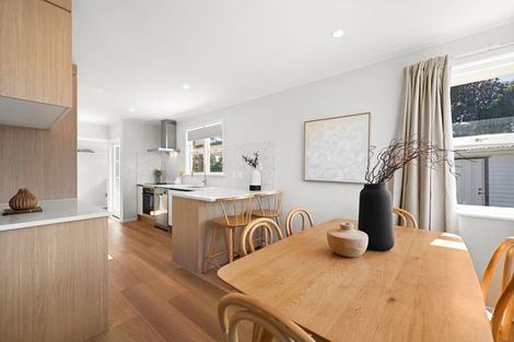 Photo of property in 1 Keitha Place, Glenview, Hamilton, 3206