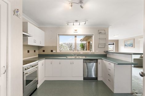Photo of property in 116 Glenmore Road, Sunnyhills, Auckland, 2010
