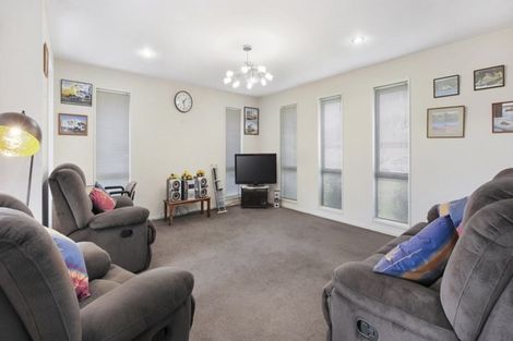 Photo of property in 9 Little Oaks Drive, Yaldhurst, Christchurch, 8042