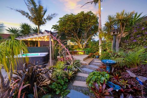 Photo of property in 136 Kilkenny Drive, East Tamaki Heights, Auckland, 2016