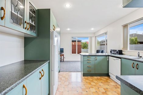 Photo of property in 17a Broadbent Street, Riccarton, Christchurch, 8041