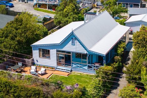 Photo of property in 168 Waikawa Road, Picton, 7220