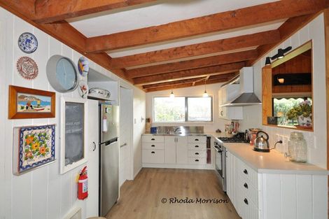 Photo of property in 43 Pahi Road, Paparoa, 0571